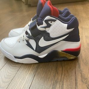 Nike Air Force 180
Olympic